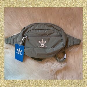 Adidas Originals National Waist Pack - NWT - Silver Green / White